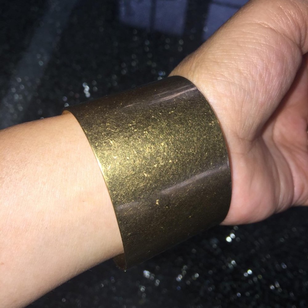 Tory Burch Gold And Tortoise Shell Cuff Bracelet - image 5